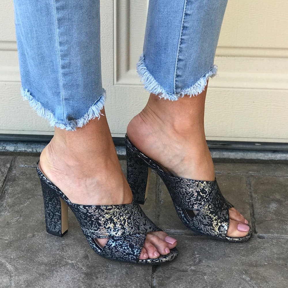 Metallic Floral Brocade Block Heel Mule Sandal - Picture 3 of 4